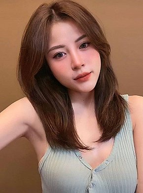 Tina Modella/Ex-modella escort in Ampang Jaya offers 69 Position services