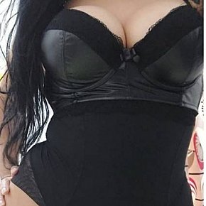 Carolina escort in Berlin offers Full Body Sensual Massage services