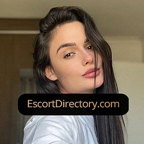 Bruna escort in  offers Masaje sensual de cuerpo completo
 services
