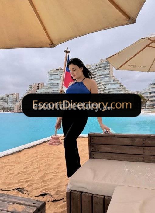 Bruna escort in  offers Masaje sensual de cuerpo completo
 services