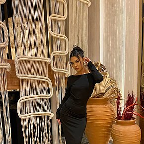 Phoebe Vip Escort escort in Doha offers Sex in versch. Positionen services
