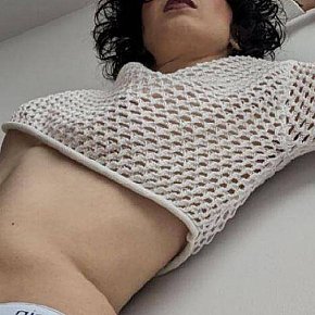 Lux Mignonă escort in Montreal offers Girlfriend Experience(GFE) services