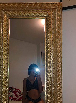 SAVANA-BEBE Vip Escort escort in Brest offers Sesso in posizioni diverse services