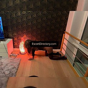 Eva escort in  offers Sex în Diferite Poziţii services