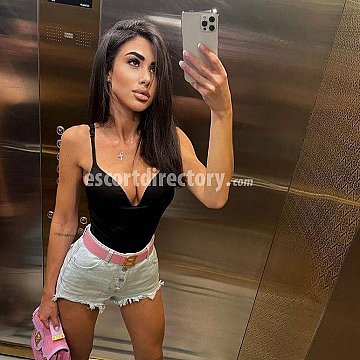 Yana Vip Escort escort in Moscow offers Handjob services
