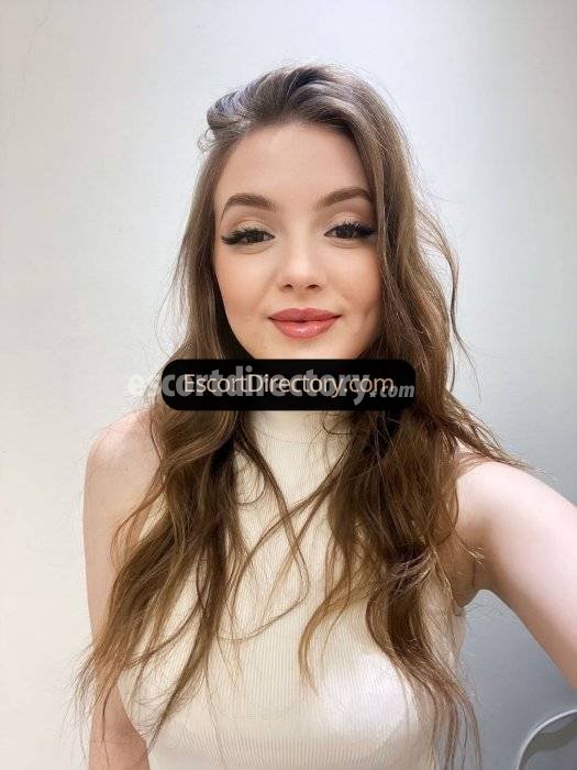 Vicky escort in Dubai offers Sesso in posizioni diverse services