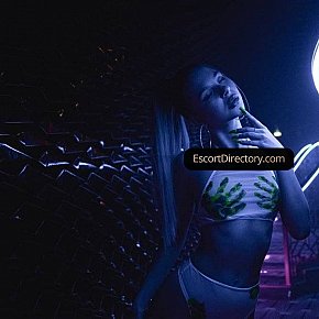 Natasha escort in  offers In den Mund spritzen services