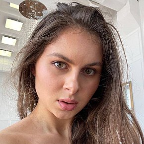 Vladislava Studentessa Al College escort in Paris offers Sborrata in bocca services