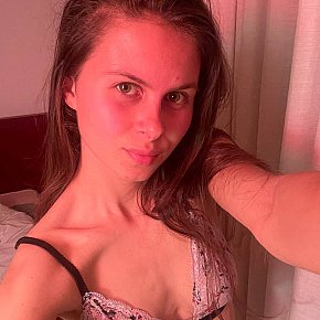 Vladislava Studentessa Al College escort in Paris offers Sborrata in bocca services