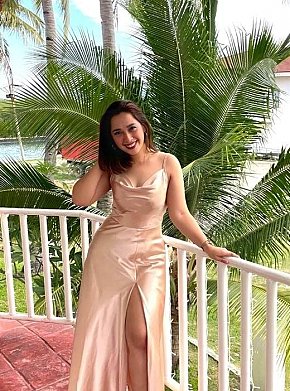 Lhara escort in Singapore City offers Experiencia de Novia (GFE)
 services