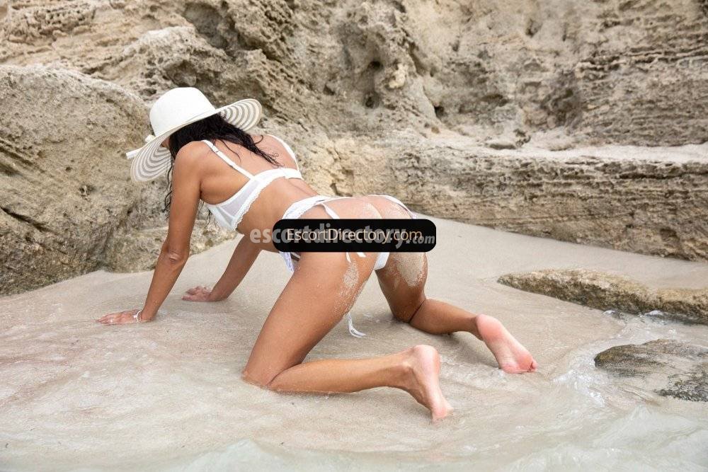 Alice Vip Escort escort in Munich offers Masturbação services