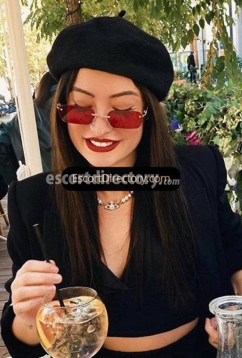 Sasha escort in Tokyo offers Fingering services