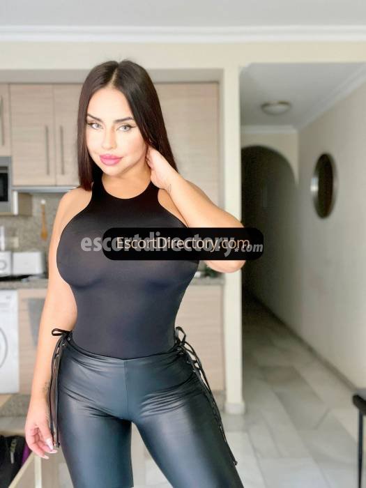 Mila escort in  offers Fingern services