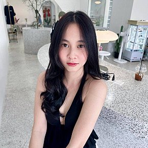 Monica Vip Escort escort in Kuta Bali offers Küssen bei Sympathie services