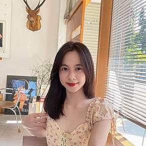 Monica Vip Escort escort in Kuta Bali offers Küssen bei Sympathie services