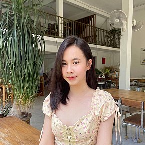 Monica Vip Escort escort in Kuta Bali offers Küssen bei Sympathie services