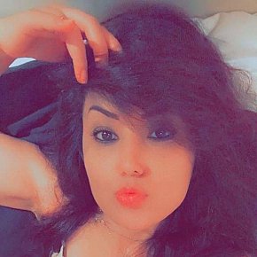 Noor escort in Istanbul offers Girlfriend Experience (GFE) services