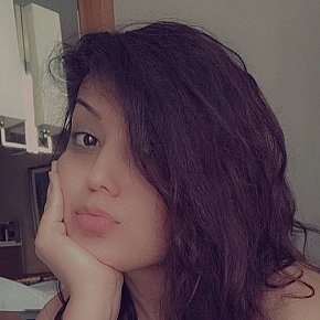 Noor escort in Istanbul offers Girlfriend Experience (GFE) services