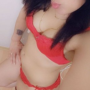 Noor escort in Istanbul offers Girlfriend Experience (GFE) services