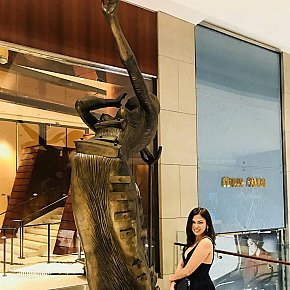 Amanda Piccolina escort in Hong Kong