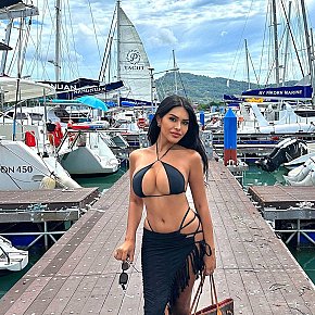 Linly escort in 