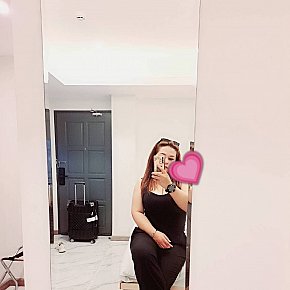 Annie-Chubby Matură escort in Bangkok