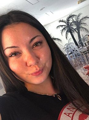 Nonna Vip Escort escort in Paris offers Bacio services
