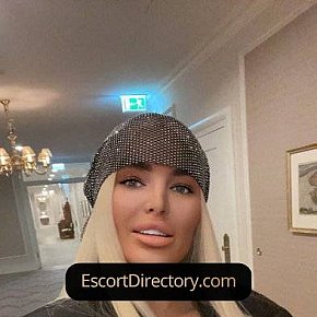 Jasmyn escort in  offers Fingering services
