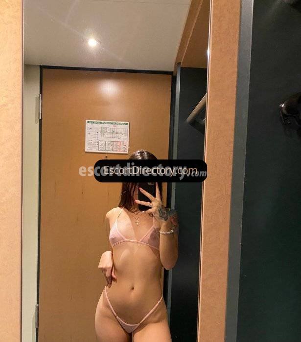Martina escort in  offers Masturbar
 services