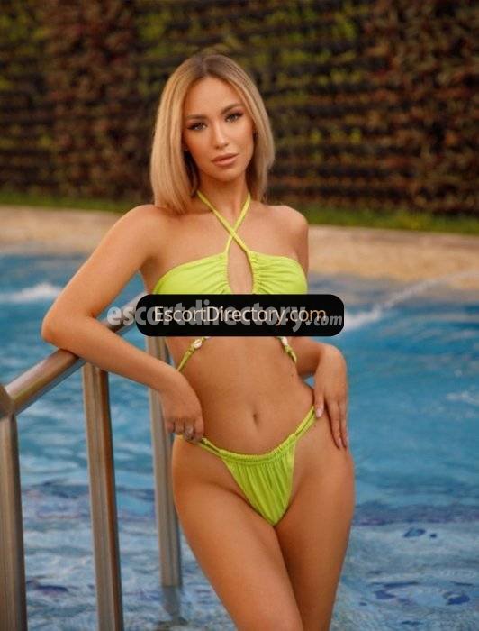 Maria escort in  offers Sexo en diferentes posturas
 services