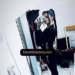 Miaglory escort in  offers sexo oral sem preservativo services