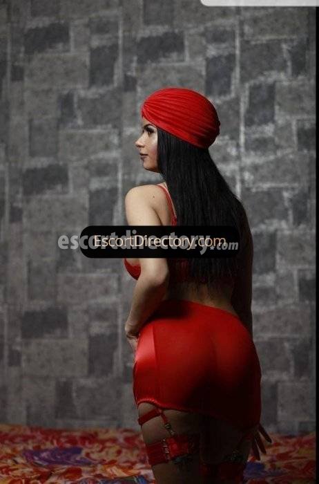 Miaglory escort in  offers sexo oral sem preservativo services