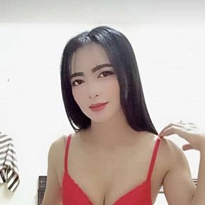 Lana escort in Muscat offers Experiência com garotas (GFE) services