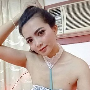 Lana escort in Muscat offers Experiência com garotas (GFE) services