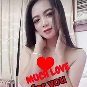 Lana escort in Muscat offers Experiência com garotas (GFE) services