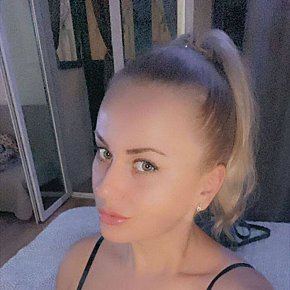 Chris Model /Ex-model
 escort in Paris offers Blowjob with Condom services