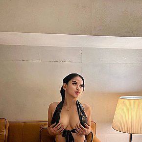 Dania Petite escort in Kuala Lumpur