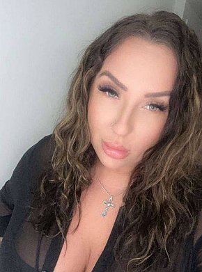 Alana-Divine escort in Vancouver offers Sexting services