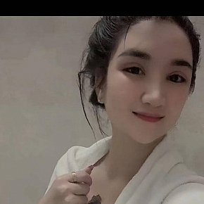 Ngan escort in Salalah  offers Embrasser avec la langue services
