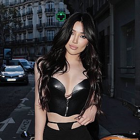 Lia-Sun Completamente Naturale escort in Paris