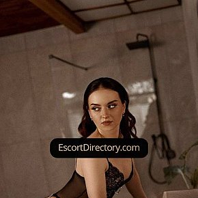 Hana Vip Escort escort in Budapest offers Sexe dans différentes positions services