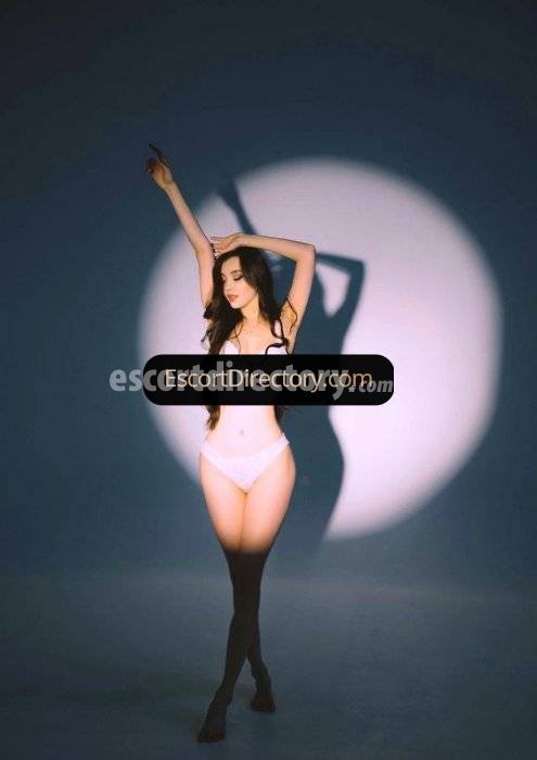 Jane escort in  offers Lluvia Dorada (dar)
 services