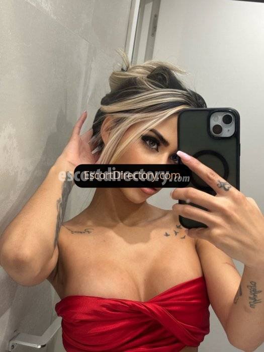 Mia Mignonă escort in Madrid offers Oral fără Prezervativ services