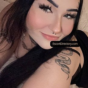 Isabella Vip Escort escort in Prague offers Fotos privadas
 services