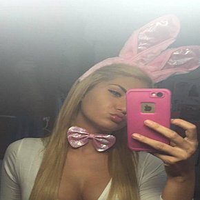 Emlie escort in Oslo offers Bacio alla francese services