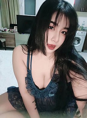 Linda Großer Busen escort in  offers Körperbesamung services