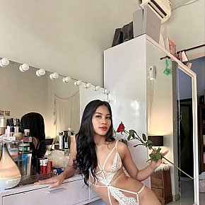 Salwa escort in 