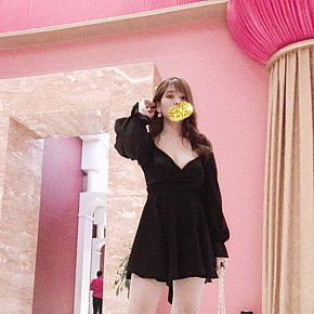 Celine escort in  offers Erotische Massage services