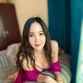 Anya escort in  offers Masaj Senzual Integral services