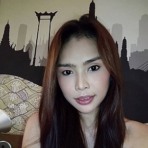 Gina escort in Bangkok offers Lencería
 services